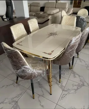 6 Sesters Dining Table