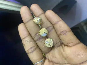 18karat Pure Gold Earring