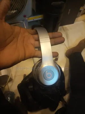 Beats by Dr. Dre Solo3 Wireless Over the Ear Headphones -