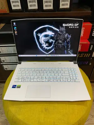 Laptop MSI MSI Sword 15 16GB Intel Core i7 SSD 1T