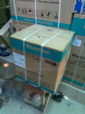 Hisense Midnight Snack Keeper Bedside Refrigerator