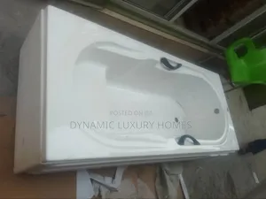 White Executive Panel Bath With Full Accessories