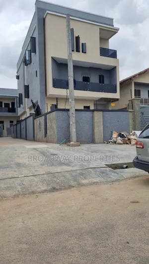 5bdrm Duplex in Magodo Phase2 for sale