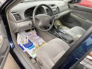 Toyota Camry LE 4dr Sedan (2.4L 4cyl 5M) 2003 Blue