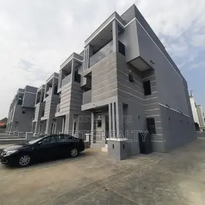 4bdrm Townhouse/Terrace in Durumi for sale