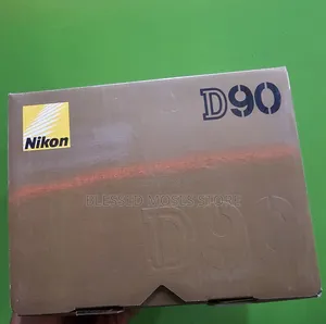 Nikon D90 With 18-105mm