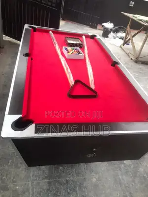 Locally Made 7ft Snooker Table( Comes With Accessories)