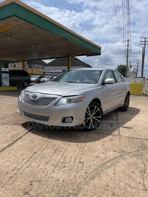 Toyota Camry XLE V6 4dr Sedan (3.5L 6cyl 6AM) 2008 Silver