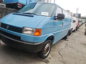 Volkswagen Transporter 2004 Blue