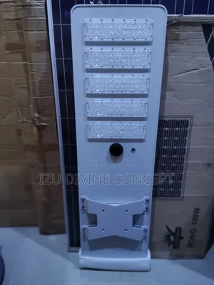 Izudivine Solar Street Light