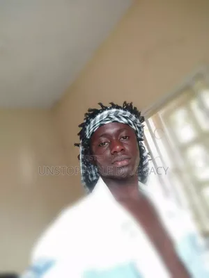 Am a Dj and a Content Creator