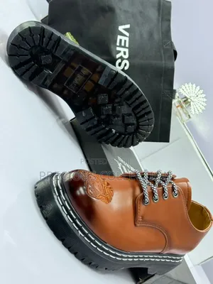Unisex Dr Martens Transparent Sole Lace Up Shoe