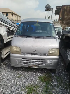 Suzuki Every 2010
