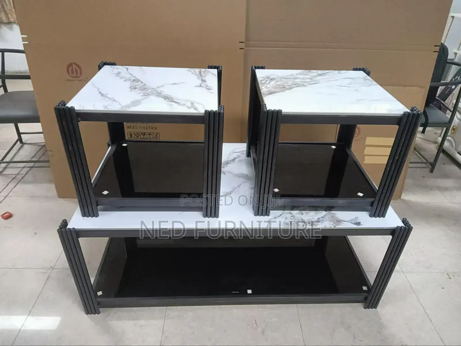 Quality Rectangular Centre Table With 2 Side Stool
