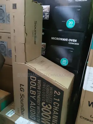 Lg Weekend Movie Night With 300w 2.1ch Sound Bar