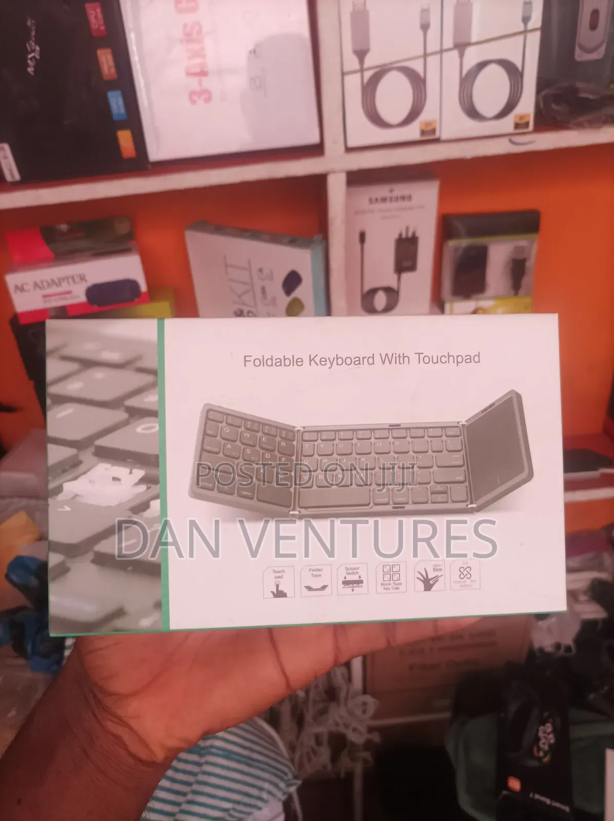 Foldable Keyboard With Touchpad