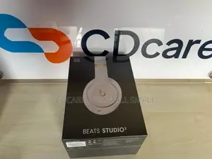 Pay Small Small Apple Beat Studio3 Headphone On Cdcare.App