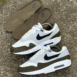 Original Nike Airmax 1 Medium Olive Sneakers
