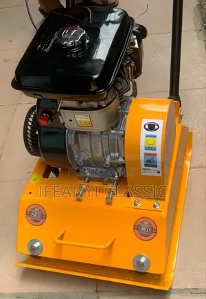 Plate Compactor Machine C90 Original( Fuji Robin)