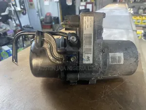 2011-2015 Jeep Grand Cherokee Power Steering Pump