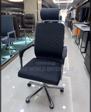Boss Office Chair With Swivel