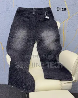 *High Quality Baggy Jeans