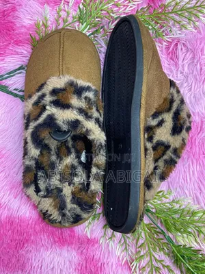Perfect Luxury Unisex Slides