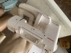 Janome Memory Craft Embroidery Computerized 230e