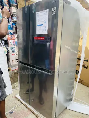 Lg257 Side by Side Refrigerator