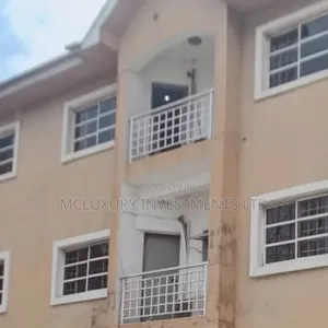 3 Bedroom Flat With a Room Bq