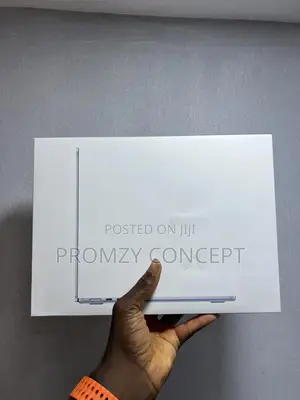 New Laptop Apple MacBook Air 16GB Apple M4 SSD 512GB