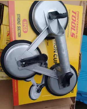 Triple Suction Cup Glass Lifter