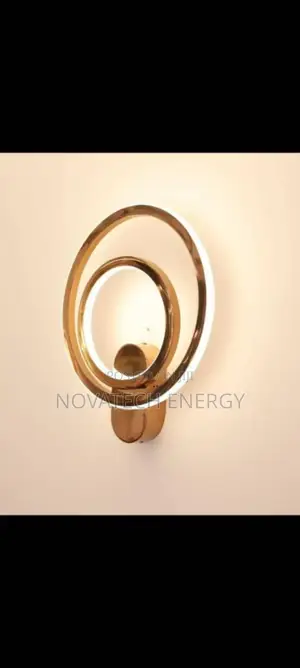 Golden Wallbracket With White and Warm White Led Lights