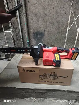 Electric Brushless Chain Saw 16”