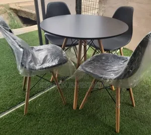 Classic Imported 4 Seaters Wooden Dining