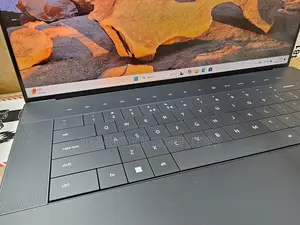 New Laptop Dell XPS 15 (9560) 32GB Intel Core Ultra 9 SSD 1T