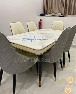 High Quality Dining Table With 6 Chairs