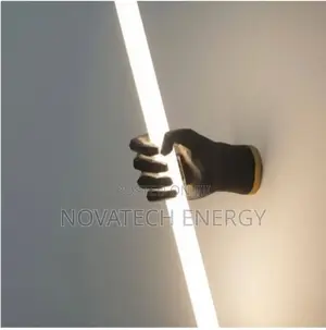 Hand Holding Scroll Design Wall Bracket, Led