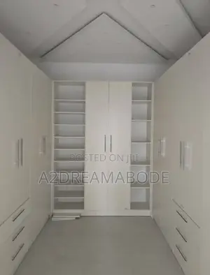 5bdrm Duplex in Omole Phase 2 for rent
