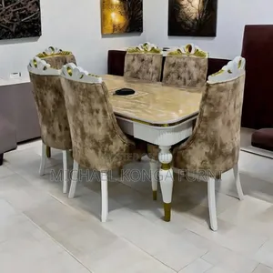 Carving Head 6 Seaters Dinning