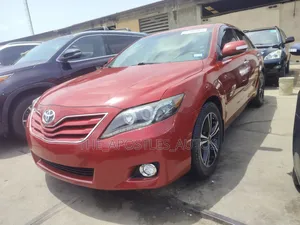 Toyota Camry LE 4dr Sedan (2.5L 4cyl 6A) 2011 Red
