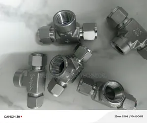 1⁄2" Od X 1⁄2" FNPT X1⁄2" Od Tee Connector