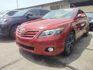 Toyota Camry Base 4dr Sedan (2.5L 4cyl 6M) 2011 Red