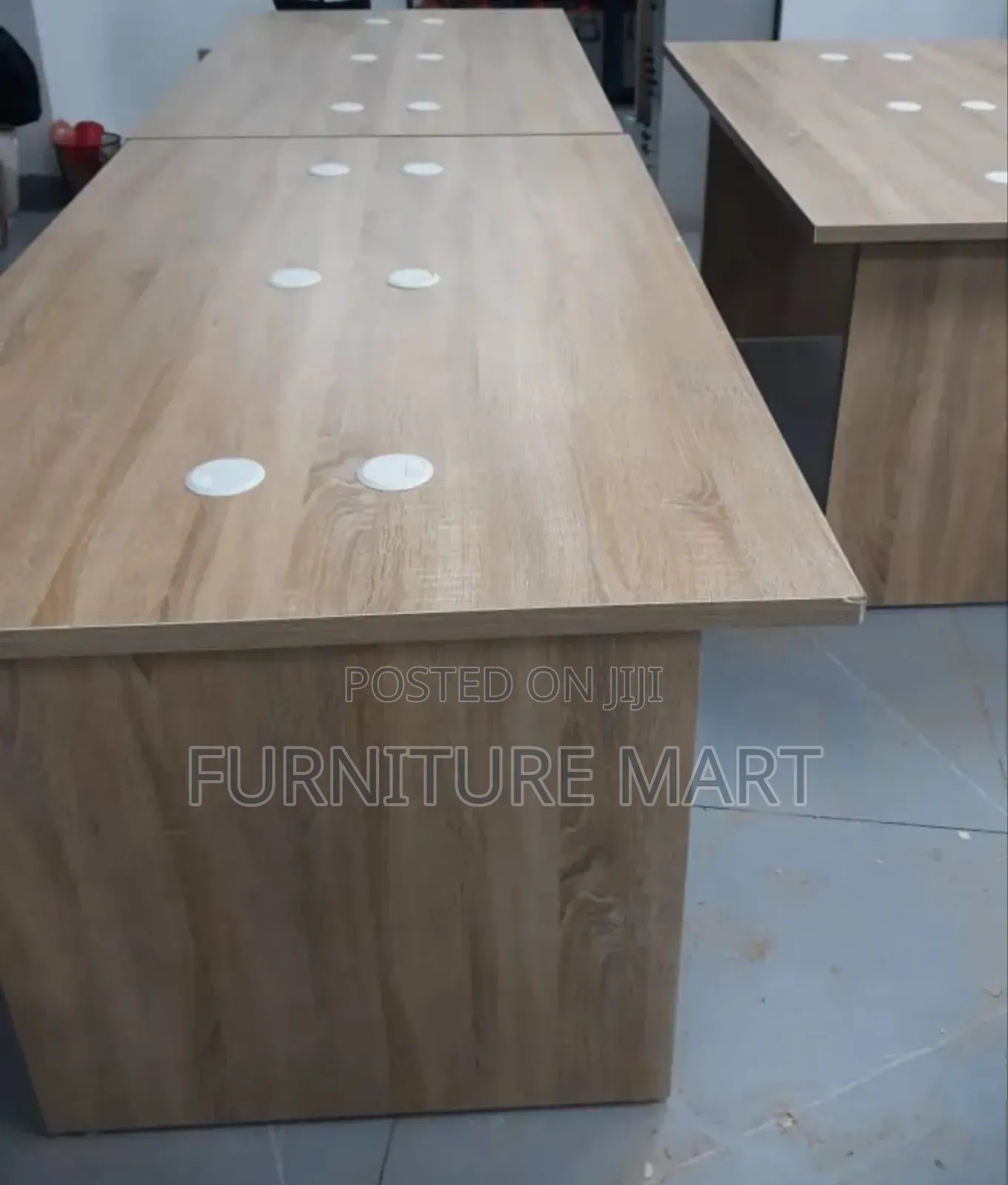 5ft * 3ft Rectangular Table