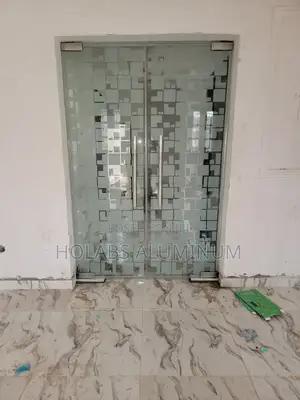 Middle Door