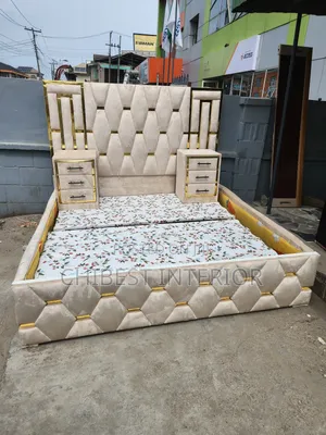 Padded 6by6 Bed With 3 Step Drawers.