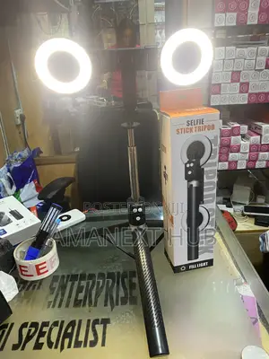 5ft Selfie Stick With 2 Light