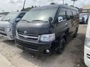 Toyota HiAce 2010 Black