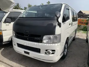 Toyota Regius 2012 White