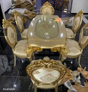 Standard Royal Dining Table